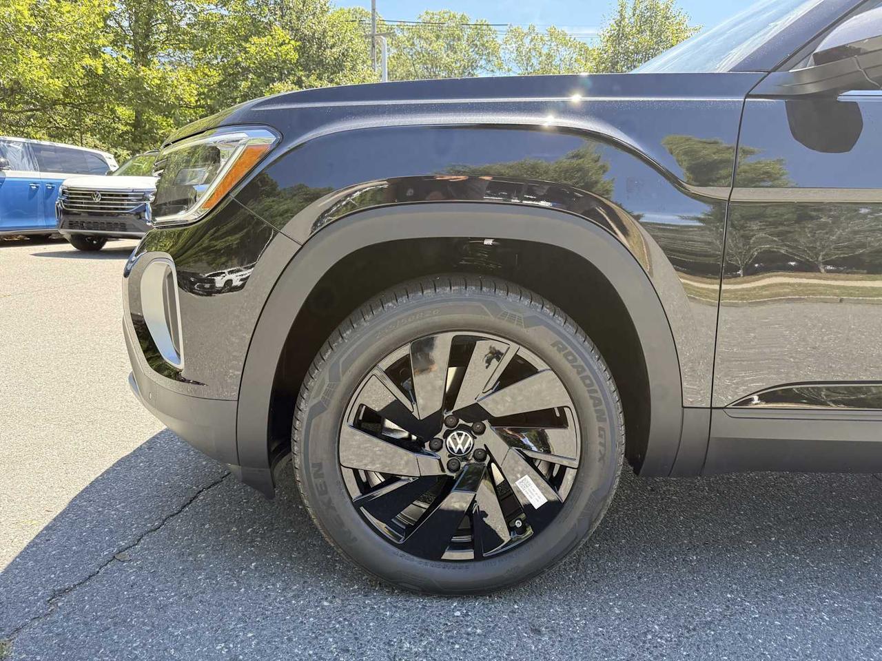 2025 Volkswagen Atlas 2.0T SE w/Technology Westborough MA
