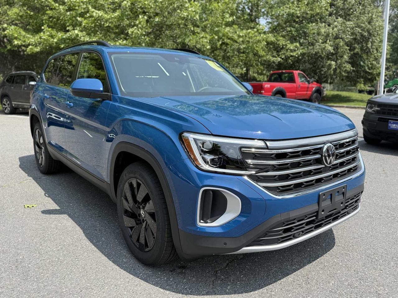 2025 Volkswagen Atlas 2.0T SE w/Technology Westborough MA