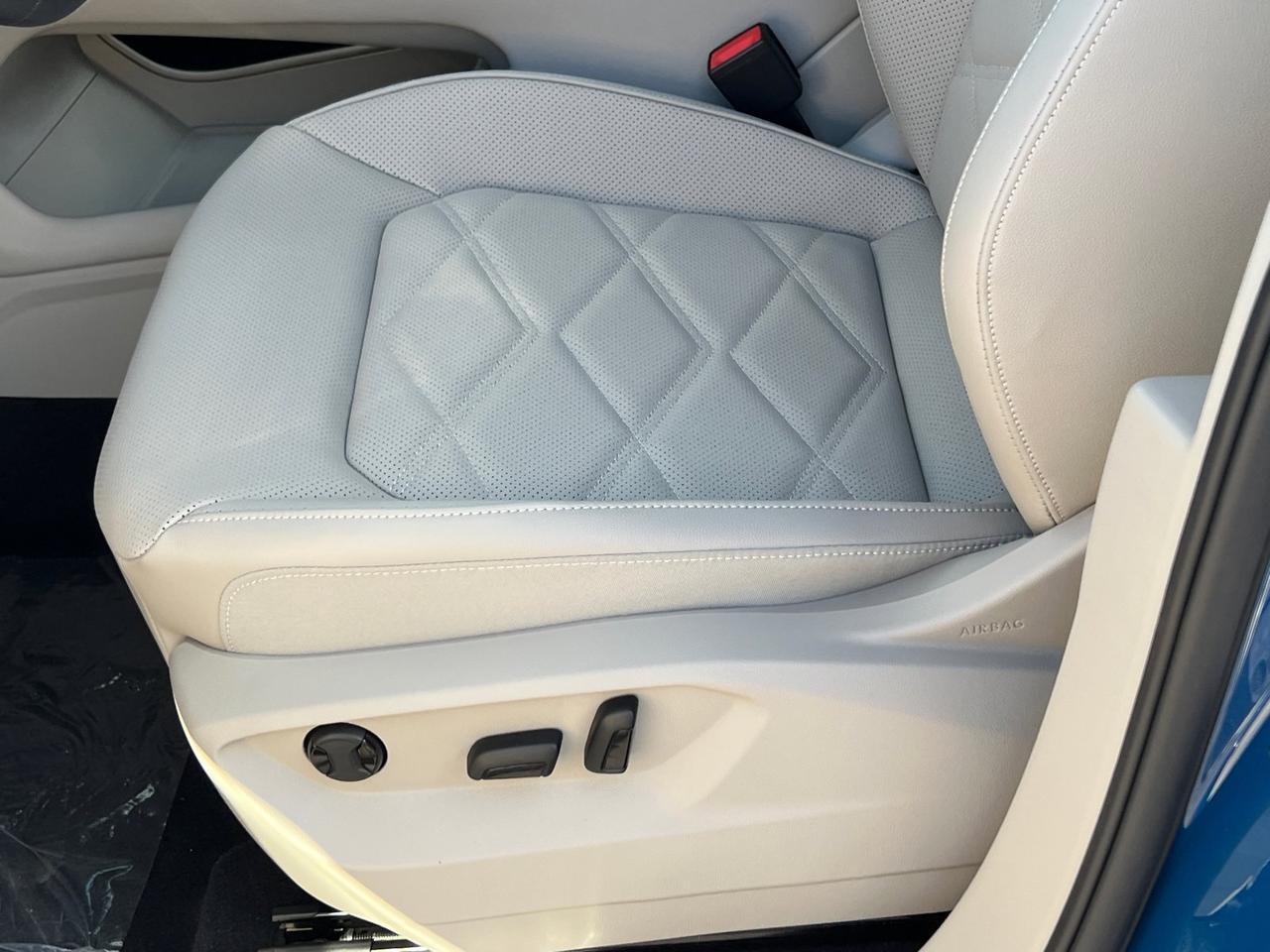 2025 Volkswagen Atlas 2.0T SE w/Technology Hagerstown MD