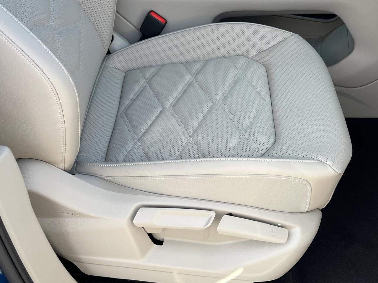 2025 Volkswagen Atlas 2.0T SE w/Technology Hagerstown MD