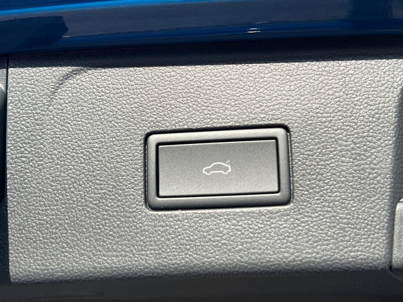 2025 Volkswagen Atlas 2.0T SE w/Technology Hagerstown MD