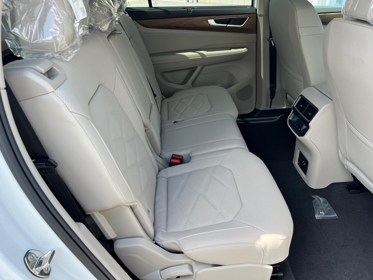 2025 Volkswagen Atlas 2.0T SE w/Technology Hagerstown MD