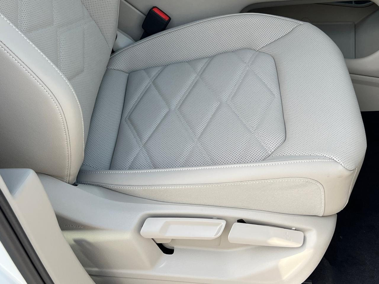 2025 Volkswagen Atlas 2.0T SE w/Technology Hagerstown MD