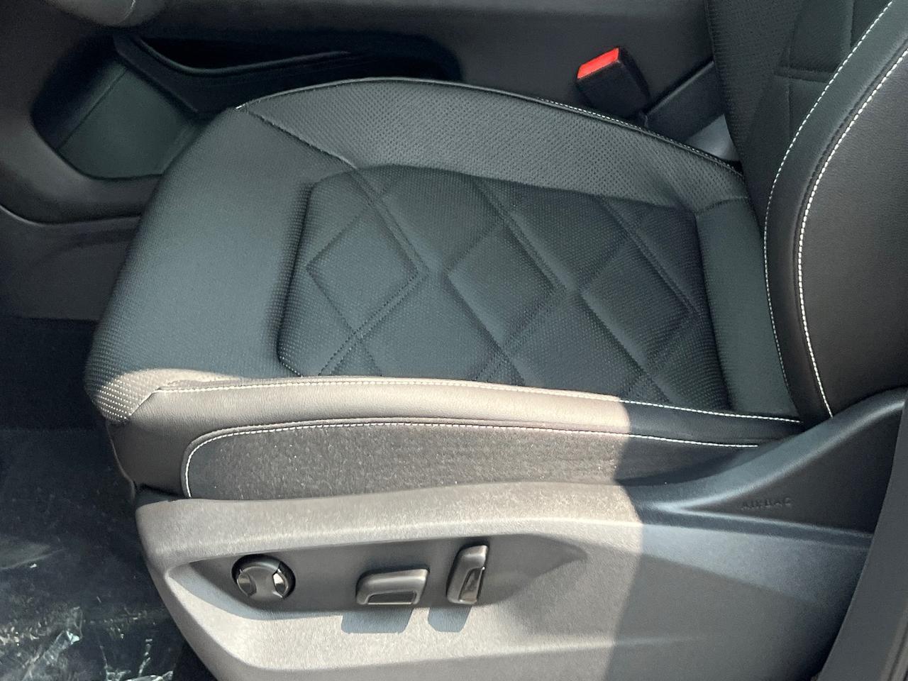 2025 Volkswagen Atlas 2.0T SE w/Technology Hagerstown MD