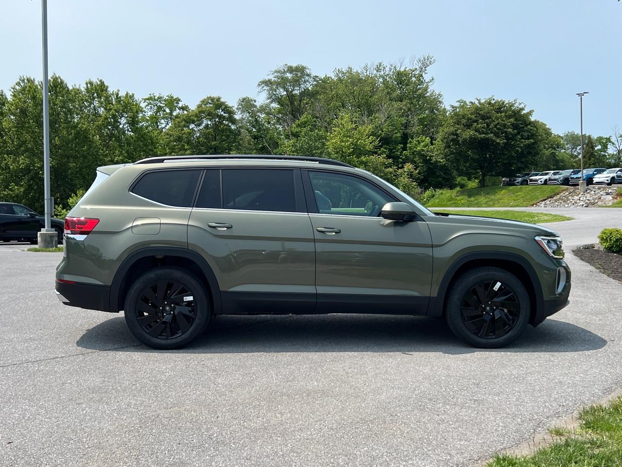 2025 Volkswagen Atlas 2.0T SE w/Technology Hagerstown MD