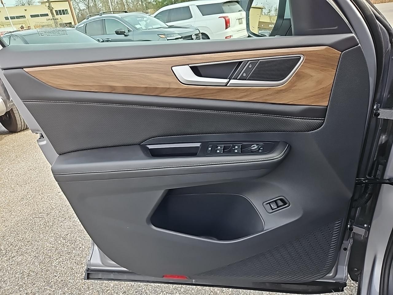 2025 Volkswagen Atlas 2.0T SE w/Technology Waldorf MD