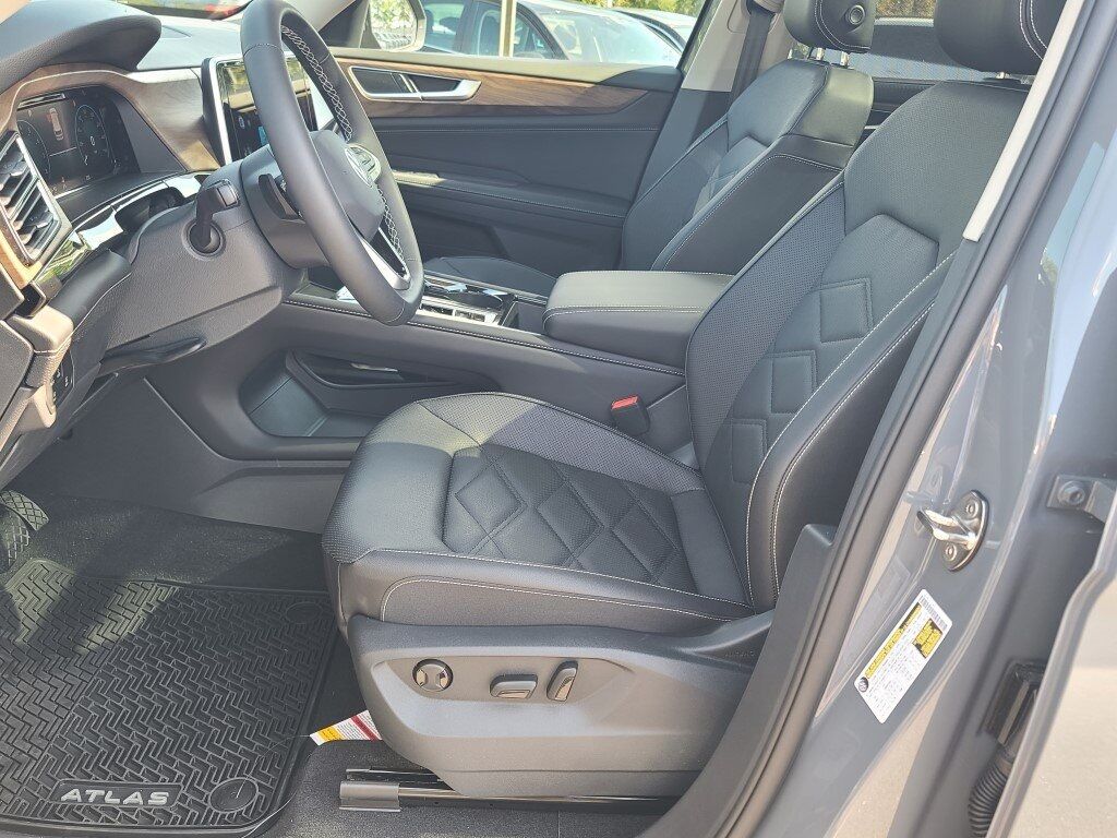 2025 Volkswagen Atlas 2.0T SE w/Technology Springfield VA
