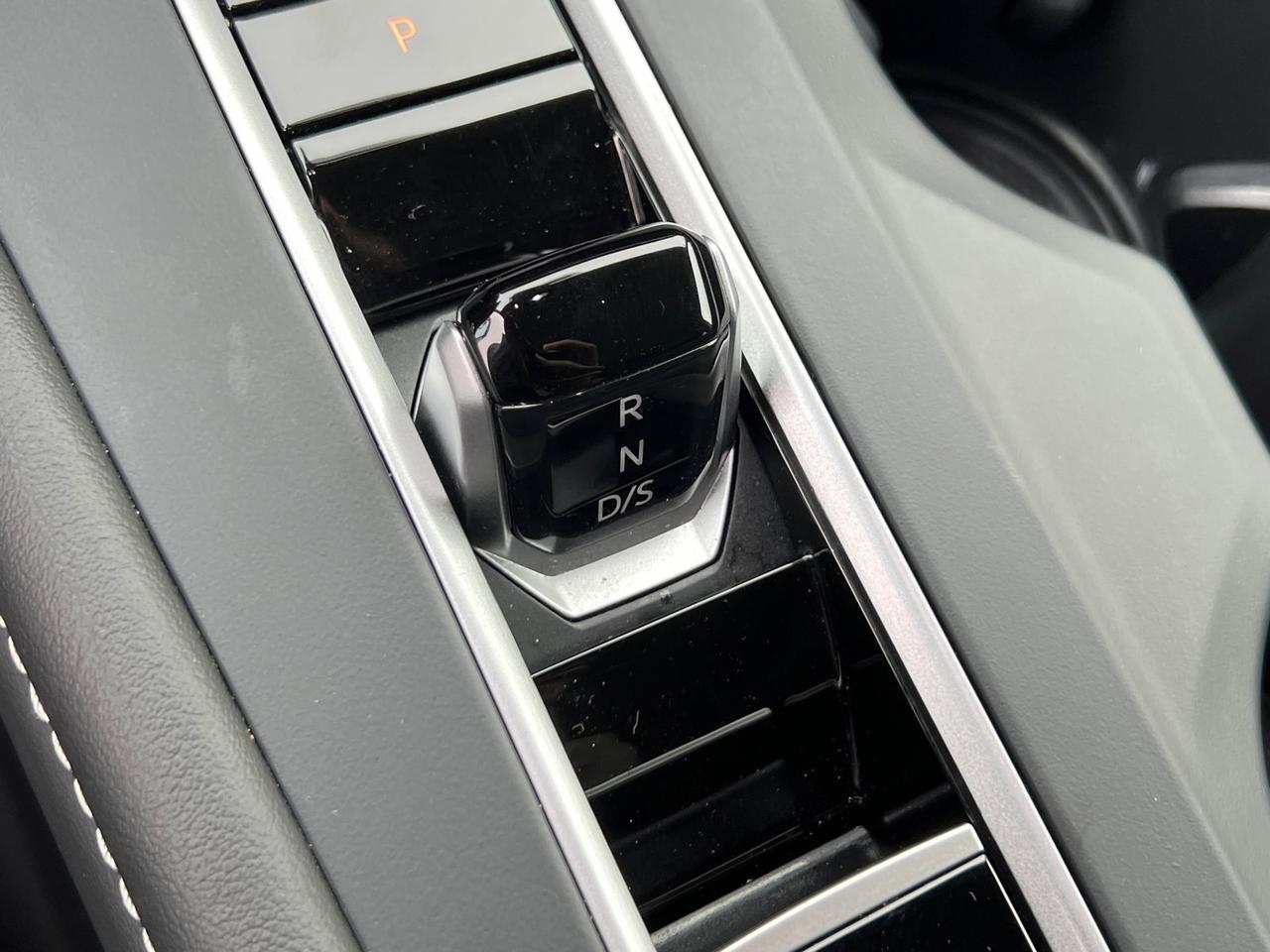 2025 Volkswagen Atlas 2.0T SE Hagerstown MD