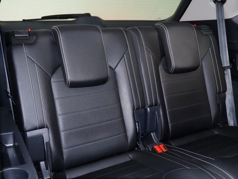2025 Volkswagen Atlas 2.0T SEL AWD *HEADS-UP DISPLAY, NAVIGATION, ADAPTIVE CRUISE, DIGITAL COCKPIT, SAFETY ALERTS, BACKUP-CAMERA, PANORAMA MOONROOF, LEATHER, CLIMATE SEATS, HEATED STEERING, 2ND ROW CAPTAIN'S, WIRELESS CHARGING, ANDROID & APPLE Round Rock TX