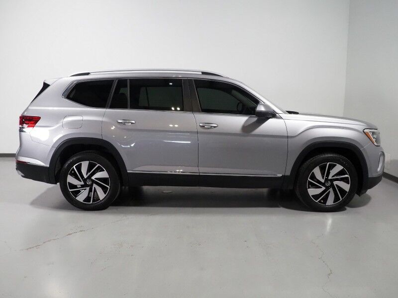 2025 Volkswagen Atlas 2.0T SEL AWD *HEADS-UP DISPLAY, NAVIGATION, ADAPTIVE CRUISE, DIGITAL COCKPIT, SAFETY ALERTS, BACKUP-CAMERA, PANORAMA MOONROOF, LEATHER, CLIMATE SEATS, HEATED STEERING, 2ND ROW CAPTAIN'S, WIRELESS CHARGING, ANDROID & APPLE Round Rock TX