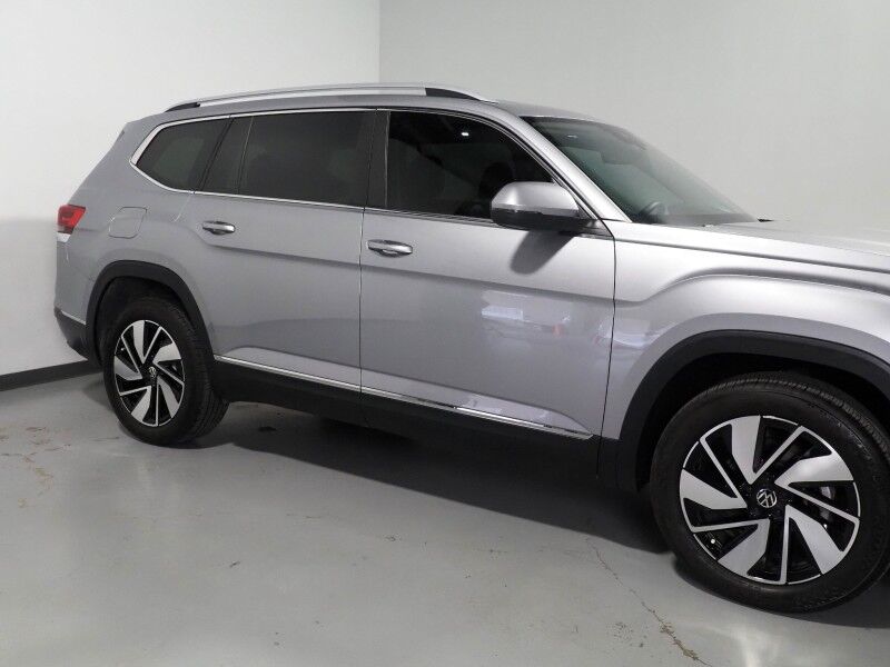 2025 Volkswagen Atlas 2.0T SEL AWD *HEADS-UP DISPLAY, NAVIGATION, ADAPTIVE CRUISE, DIGITAL COCKPIT, SAFETY ALERTS, BACKUP-CAMERA, PANORAMA MOONROOF, LEATHER, CLIMATE SEATS, HEATED STEERING, 2ND ROW CAPTAIN'S, WIRELESS CHARGING, ANDROID & APPLE Round Rock TX