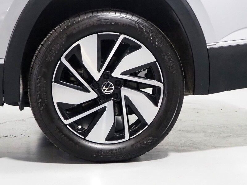 2025 Volkswagen Atlas 2.0T SEL AWD *HEADS-UP DISPLAY, NAVIGATION, ADAPTIVE CRUISE, DIGITAL COCKPIT, SAFETY ALERTS, BACKUP-CAMERA, PANORAMA MOONROOF, LEATHER, CLIMATE SEATS, HEATED STEERING, 2ND ROW CAPTAIN'S, WIRELESS CHARGING, ANDROID & APPLE Round Rock TX