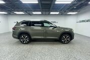 2025 Volkswagen Atlas 2.0T SEL Premium R-Line Oshkosh WI