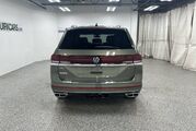 2025 Volkswagen Atlas 2.0T SEL Premium R-Line Oshkosh WI