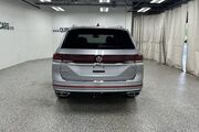 2025 Volkswagen Atlas 2.0T SEL Premium R-Line Oshkosh WI