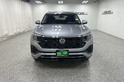 2025 Volkswagen Atlas 2.0T SEL Premium R-Line Oshkosh WI