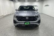2025 Volkswagen Atlas 2.0T SEL Premium R-Line Oshkosh WI