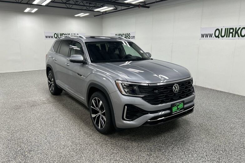 2025 Volkswagen Atlas 2.0T SEL Premium R-Line Oshkosh WI