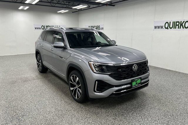 2025 Volkswagen Atlas 2.0T SEL Premium R-Line Oshkosh WI