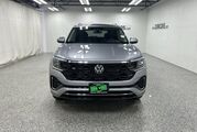 2025 Volkswagen Atlas 2.0T SEL Premium R-Line Oshkosh WI