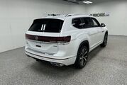 2025 Volkswagen Atlas 2.0T SEL Premium R-Line Oshkosh WI