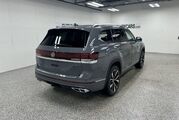 2025 Volkswagen Atlas 2.0T SEL Premium R-Line Oshkosh WI