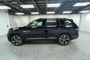 2025 Volkswagen Atlas 2.0T SEL Premium R-Line Oshkosh WI