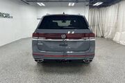 2025 Volkswagen Atlas 2.0T SEL Premium R-Line Oshkosh WI