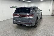 2025 Volkswagen Atlas 2.0T SEL Premium R-Line Oshkosh WI