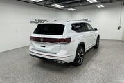 2025 Volkswagen Atlas 2.0T SEL Premium R-Line Oshkosh WI