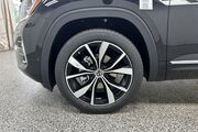 2025 Volkswagen Atlas 2.0T SEL Premium R-Line Oshkosh WI