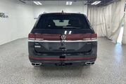2025 Volkswagen Atlas 2.0T SEL Premium R-Line Oshkosh WI