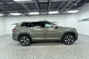2025 Volkswagen Atlas 2.0T SEL Premium R-Line Oshkosh WI