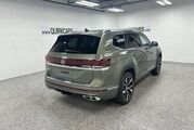 2025 Volkswagen Atlas 2.0T SEL Premium R-Line Oshkosh WI