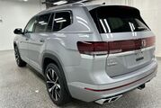 2025 Volkswagen Atlas 2.0T SEL Premium R-Line Oshkosh WI