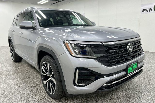 2025 Volkswagen Atlas 2.0T SEL Premium R-Line Oshkosh WI