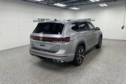 2025 Volkswagen Atlas 2.0T SEL Premium R-Line Oshkosh WI