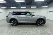 2025 Volkswagen Atlas 2.0T SEL Premium R-Line Oshkosh WI