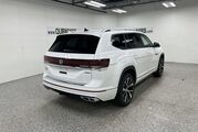 2025 Volkswagen Atlas 2.0T SEL Premium R-Line Oshkosh WI