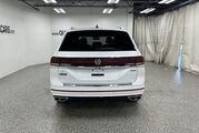 2025 Volkswagen Atlas 2.0T SEL Premium R-Line Oshkosh WI
