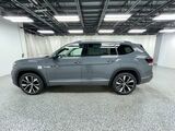 2025 Volkswagen Atlas 2.0T SEL Premium R-Line Oshkosh WI