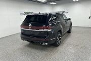2025 Volkswagen Atlas 2.0T SEL Premium R-Line Oshkosh WI