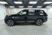 2025 Volkswagen Atlas 2.0T SEL Premium R-Line Oshkosh WI