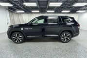 2025 Volkswagen Atlas 2.0T SEL Premium R-Line Oshkosh WI