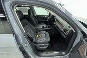 2025 Volkswagen Atlas 2.0T SEL Premium R-Line Oshkosh WI