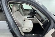 2025 Volkswagen Atlas 2.0T SEL Premium R-Line Oshkosh WI