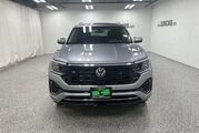 2025 Volkswagen Atlas 2.0T SEL Premium R-Line Oshkosh WI