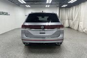 2025 Volkswagen Atlas 2.0T SEL Premium R-Line Oshkosh WI