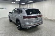 2025 Volkswagen Atlas 2.0T SEL Premium R-Line Oshkosh WI
