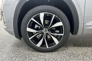 2025 Volkswagen Atlas 2.0T SEL Premium R-Line Oshkosh WI